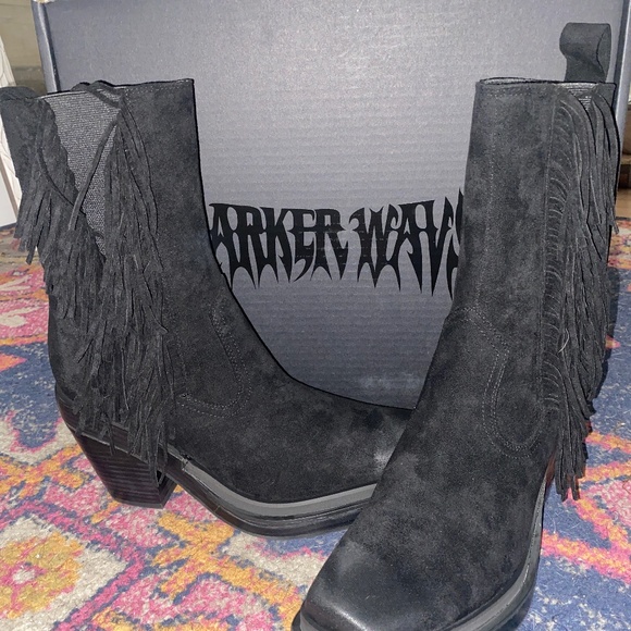 BRAND NEW: DARKER WAVS Flanger Fringe Chelsea Boots - Picture 1 of 1